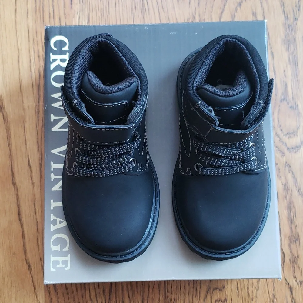 NIB Kids Lil Leon Boot Black Crown Vintage Size 6 Toddler